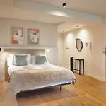 Centro Pedregal Apartman *