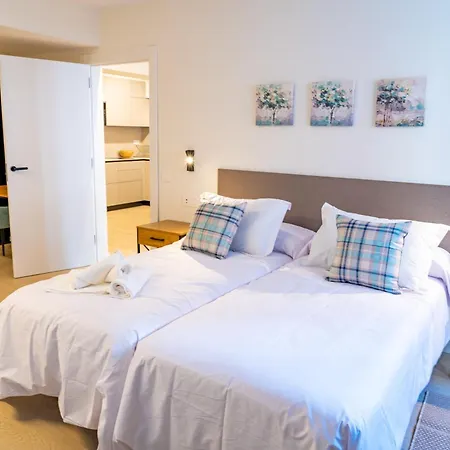 Centro Pedregal Apartment Oviédo