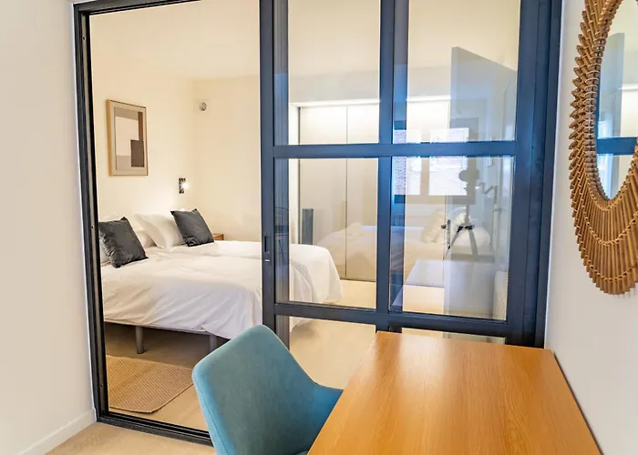 Centro Pedregal Οβιέδο